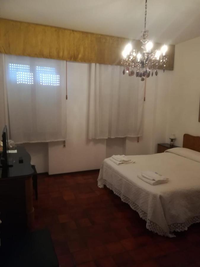 Manu Vintage B&B Cattolica Exterior photo
